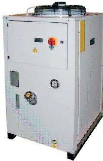 Serverschrankkühlung mit Kaltwasser Serverschrankkühlung mit Kaltwasser